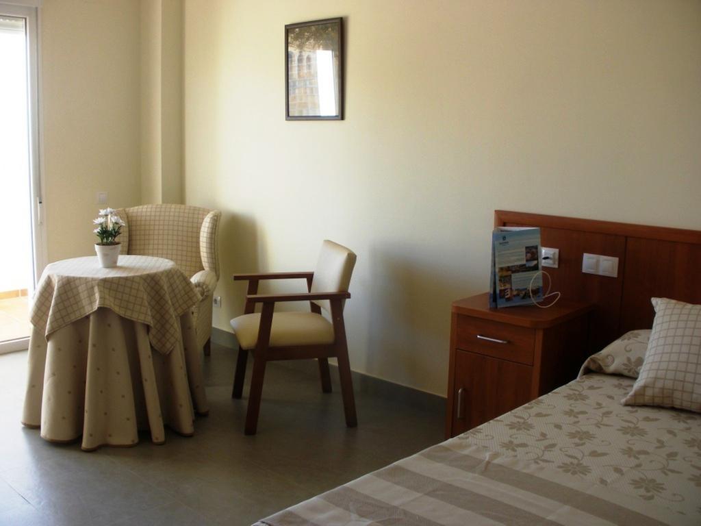 Ballesol Costablanca Senior Resort Mayores De 55 Anos Cala de Finestrat Rom bilde